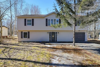 4587 Briarcliff Terrace, Tobyhanna, PA 18466