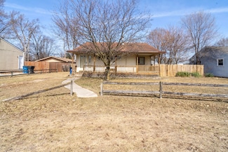 35014 Lewis St, Westland, MI 48185