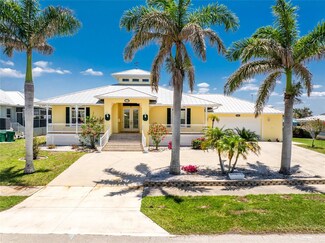 233 Beeney Rd SE, Port Charlotte, FL 33952