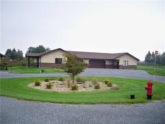 132 Forbes St, Somerset, PA 15501