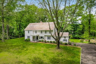 112 Camp Ave, Darien, CT 06820