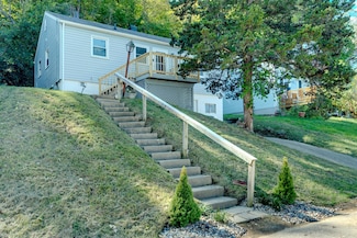 617 Cleveland Ave, Taylor Mill, KY 41015