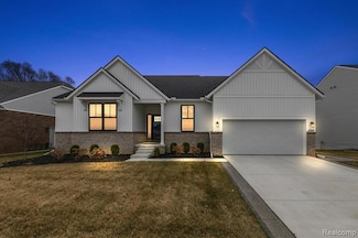 20848 Wexford Dr, Macomb, MI 48044