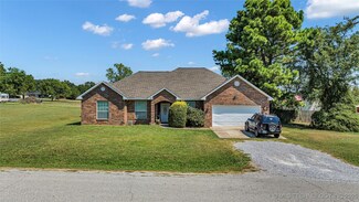 150 Whipperwill St, Ardmore, OK 73401
