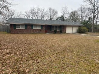 1605 Ivy Dr, Dothan, AL 36301