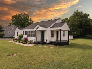701 Greenwood Ave, Shelbyville, TN 37160