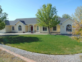 927 Haul Rd, Vale, OR 97918