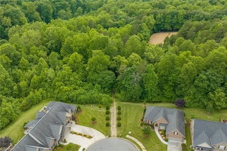 2201 Renaissance Ln, High Point, NC 27262