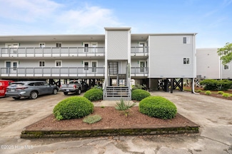 2201 Harbourside Dr, New Bern, NC 28560