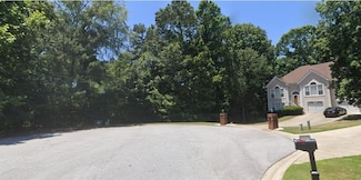 3305 Forrest Bend Ln, Snellville, GA 30039