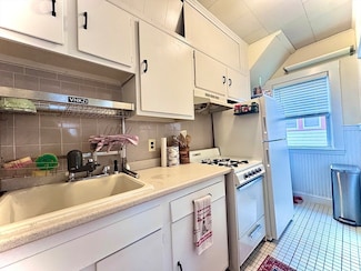 2 Mapleton St Unit 1, Brighton, MA 02135