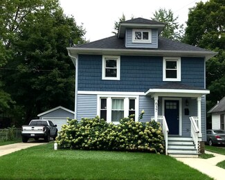 637 Grand Ave, Aurora, IL 60506