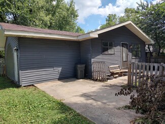 1840 N Patterson Ave, Springfield, MO 65803