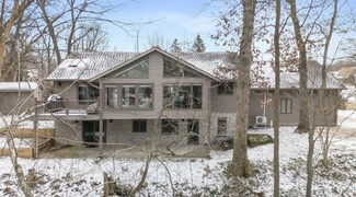 309 S Thompson St, New Buffalo, MI 49117