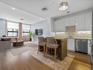 121-127 Portland St Unit 304, Boston, MA 02114