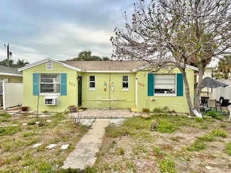 503, 509, Cottage, L 69th Ave, Saint Pete Beach, FL 33706