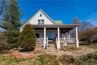 202 W High St, Corydon, IN 47112