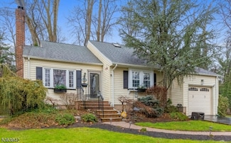 82 Temple Dr, Springfield, NJ 07081