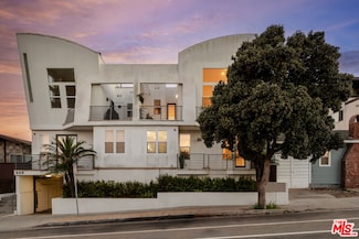 502 Rosecrans Ave Unit B, Manhattan Beach, CA 90266