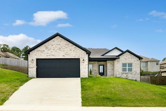 5013 Clover Brook Dr, Bryant, AR 72022