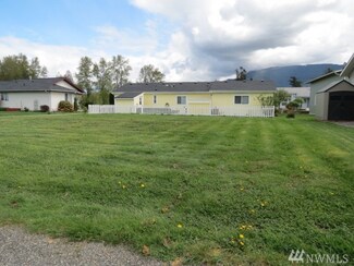 107 S Pass Rd Unit 17, Nooksack, WA 98247
