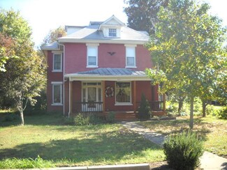 801 Main St, Grandview, IN 47615