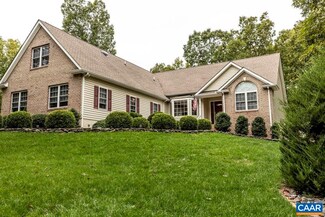 2 Edgewood Ct, Palmyra, VA 22963