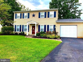 14366 Springbrook Ct, Woodbridge, VA 22193
