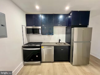 6229 Spruce St Unit 2, Philadelphia, PA 19139