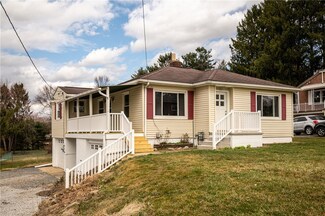 7 Walker Ln, West Middlesex, PA 16159