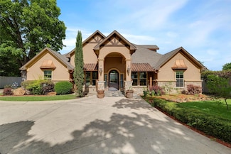 1917 S Hughes Ave, Fort Worth, TX 76105