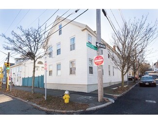 103 Boston St, Salem, MA 01970