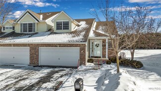 12 Berwick Ln Unit 1B, East Amherst, NY 14051