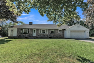 271 Hill St, Mahopac, NY 10541