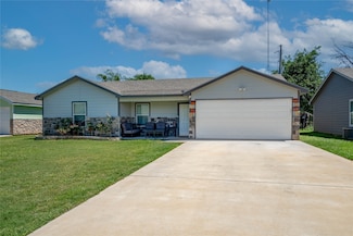 420 Whitney Ct, Rio Vista, TX 76093