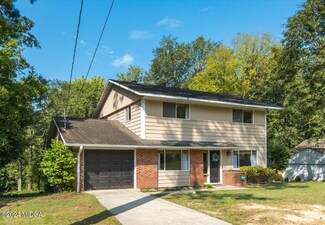 1352 Lake Valley Rd, Macon, GA 31210