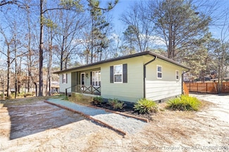 860 S Carlisle St, Southern Pines, NC 28387