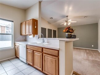 14641 Moon Daisy Dr, Edmond, OK 73013