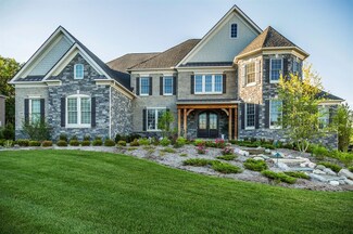 2460 Highland Dr, Ann Arbor, MI 48105