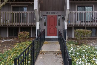 29860 W 12 Mile Rd Unit 609, Farmington Hills, MI 48334