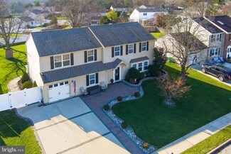 13 Chesterfield Rd, Sewell, NJ 08080