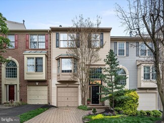 892 Tall Oaks Square SE, Leesburg, VA 20175