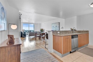 9055 SW 73 Ct Unit 1606, Unincorporated Dade County, FL 33156