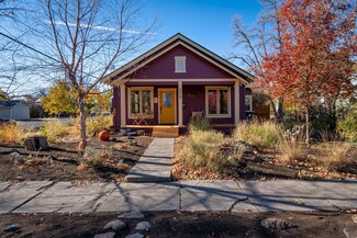 255 SW 9th St, Redmond, OR 97756