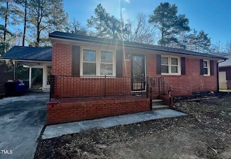 2131 Dandridge Dr, Raleigh, NC 27610