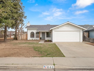 441 Sunset St, Kingsburg, CA 93631