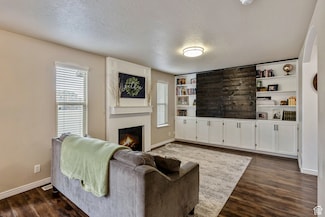 693 N Devonshire Dr, Saratoga Springs, UT 84045