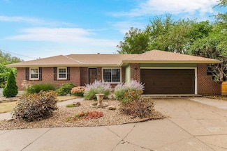 521 E Santa fe Trail, Kansas City, MO 64145