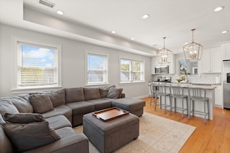60 Starbird Ave Unit 2, Roslindale, MA 02131