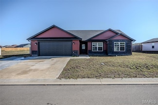 141 La Vista Dr, Waynesville, MO 65583